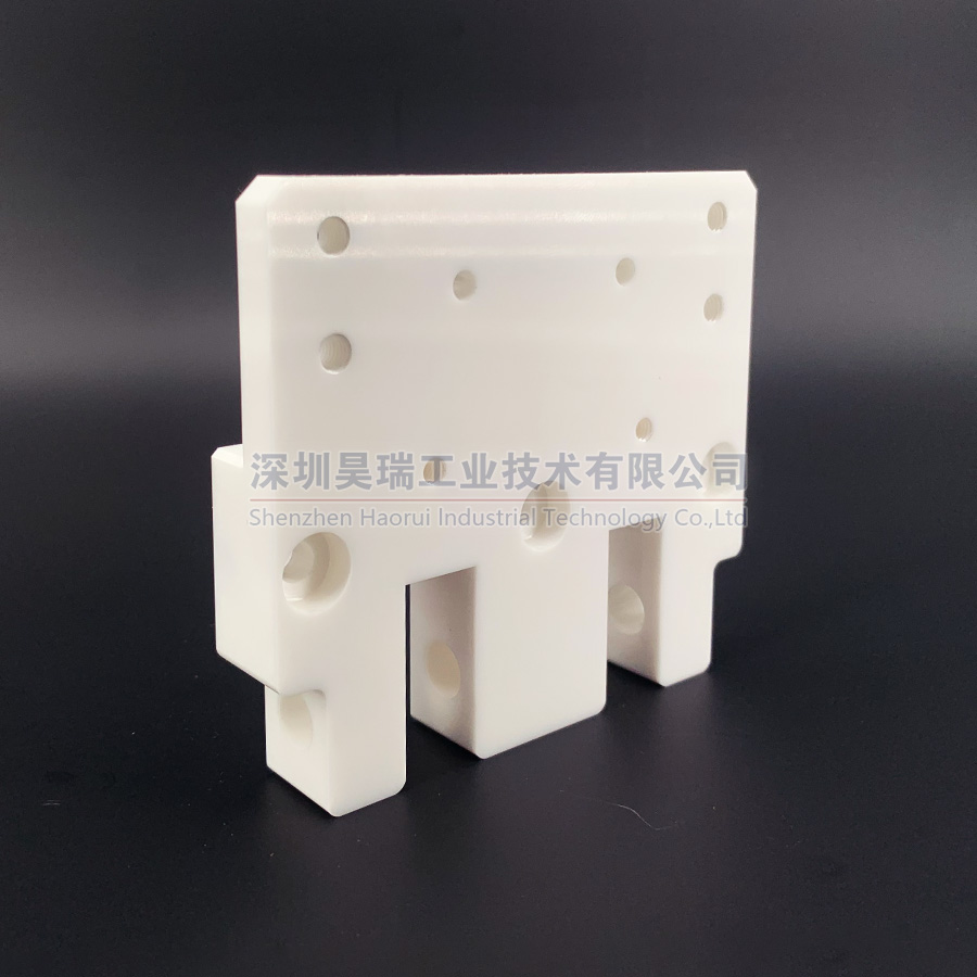 Kundenspezifische hochpräzise Strukturteile aus technischer Keramik mit Yttriumoxid-stabilisiertem Zirkonoxid für die Industrie